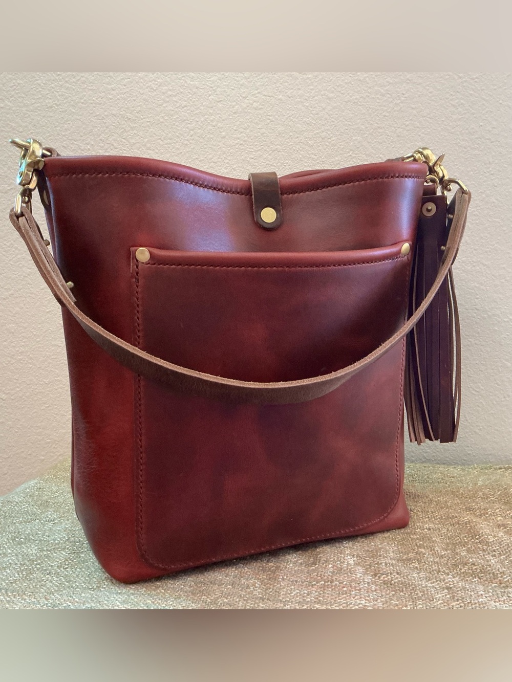 Lamb Leather Goods Burgundy Bennett Bucket Chromexcel Horween - Picture 2 of 9